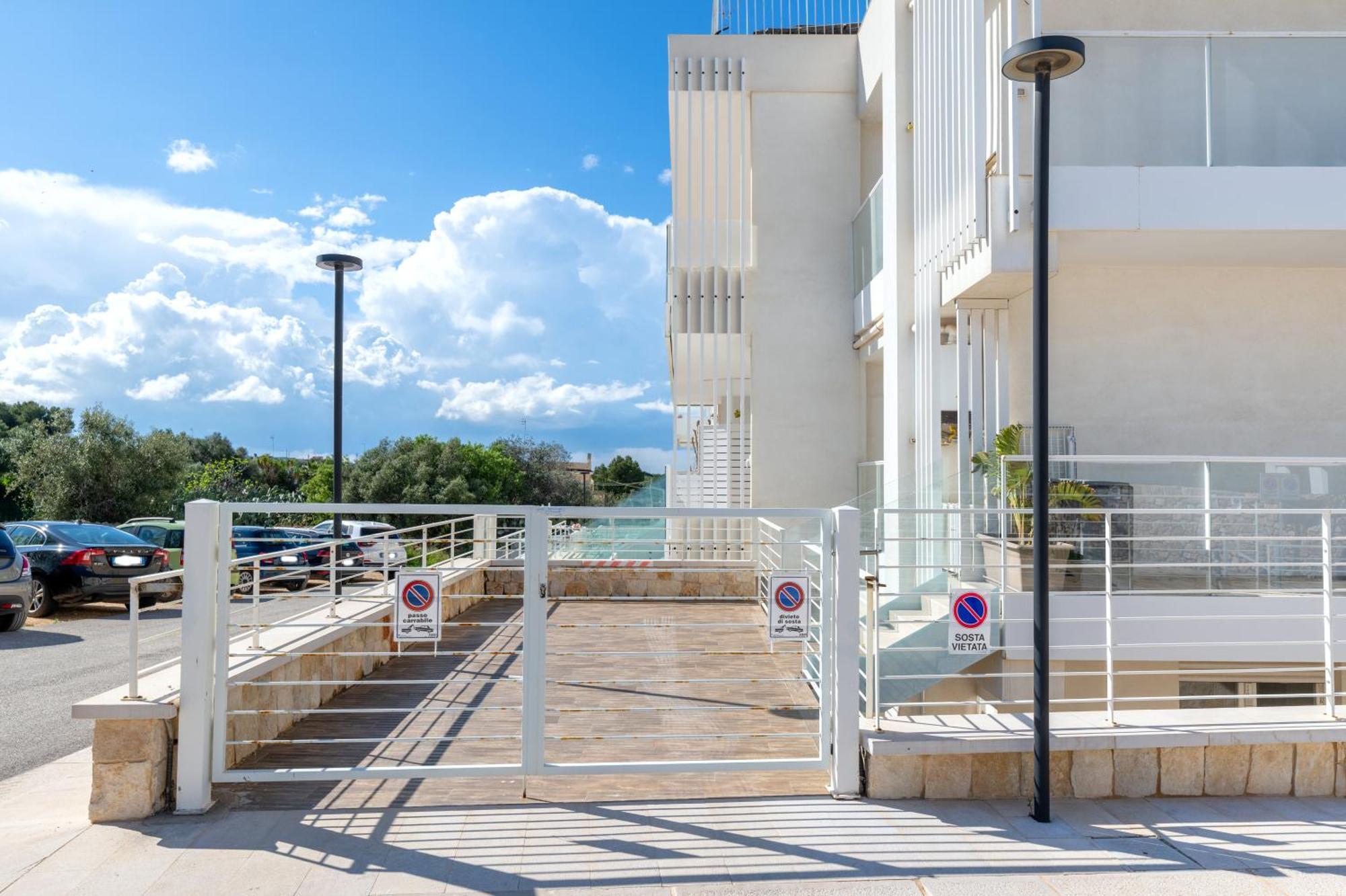 Exclusive Deluxe Apt Up To 6 People & Heated Tub Polignano a Mare Extérieur photo