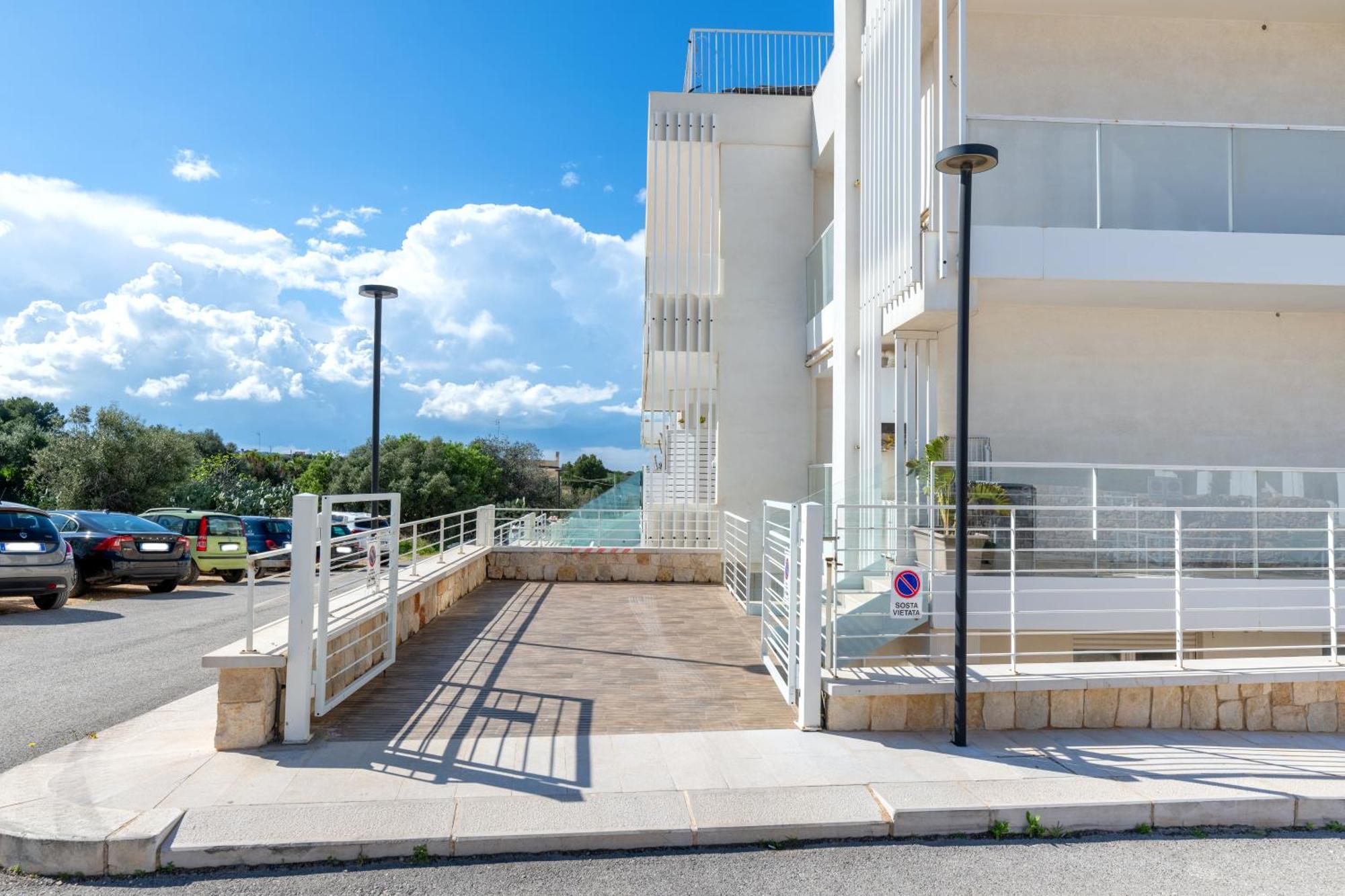 Exclusive Deluxe Apt Up To 6 People & Heated Tub Polignano a Mare Extérieur photo